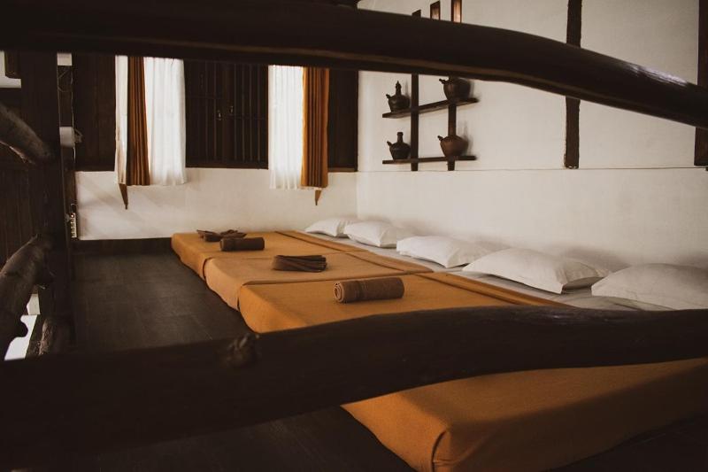 Отель Taman Dolan Home & Resort