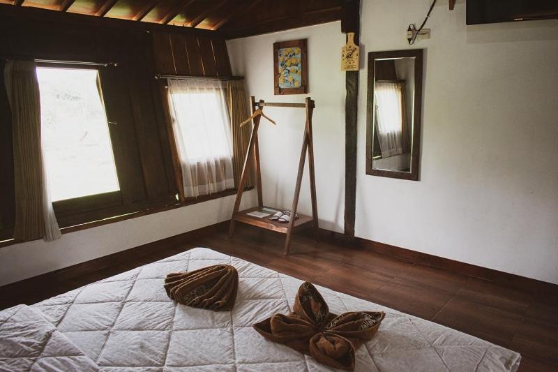 Отель Taman Dolan Home & Resort