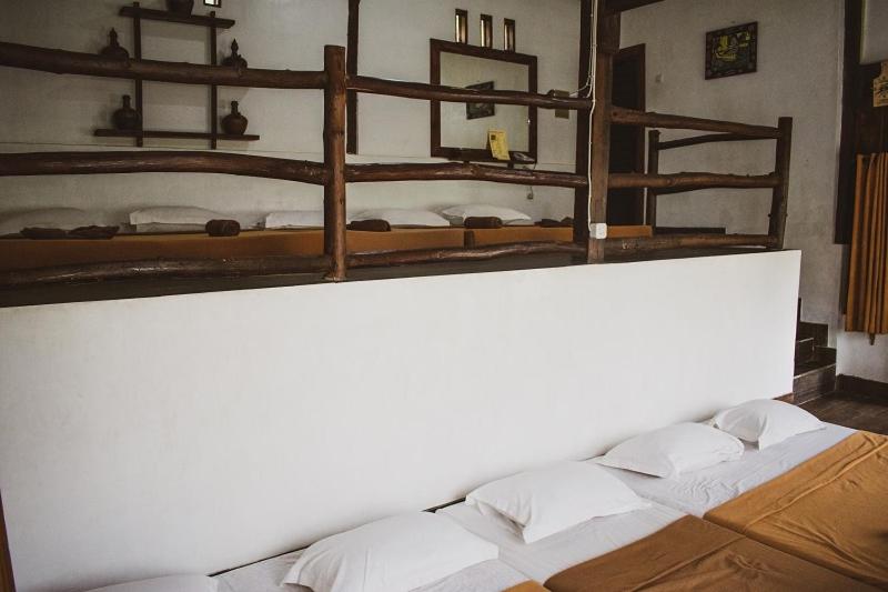 Отель Taman Dolan Home & Resort