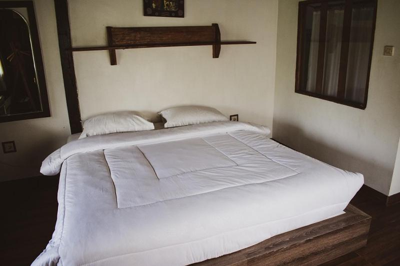 Отель Taman Dolan Home & Resort