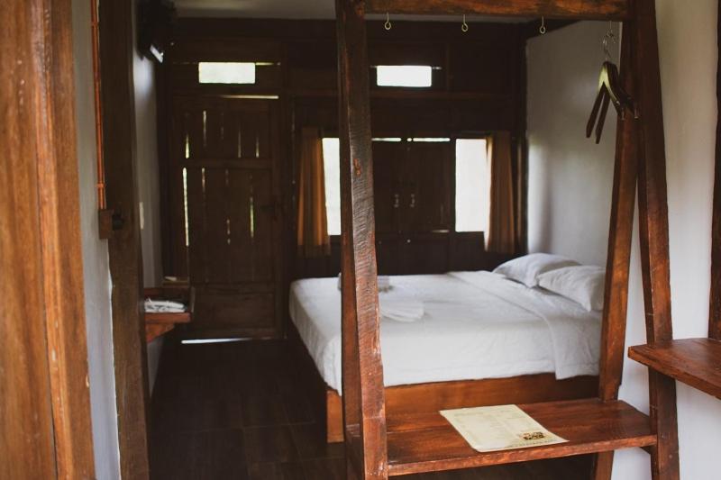 Отель Taman Dolan Home & Resort