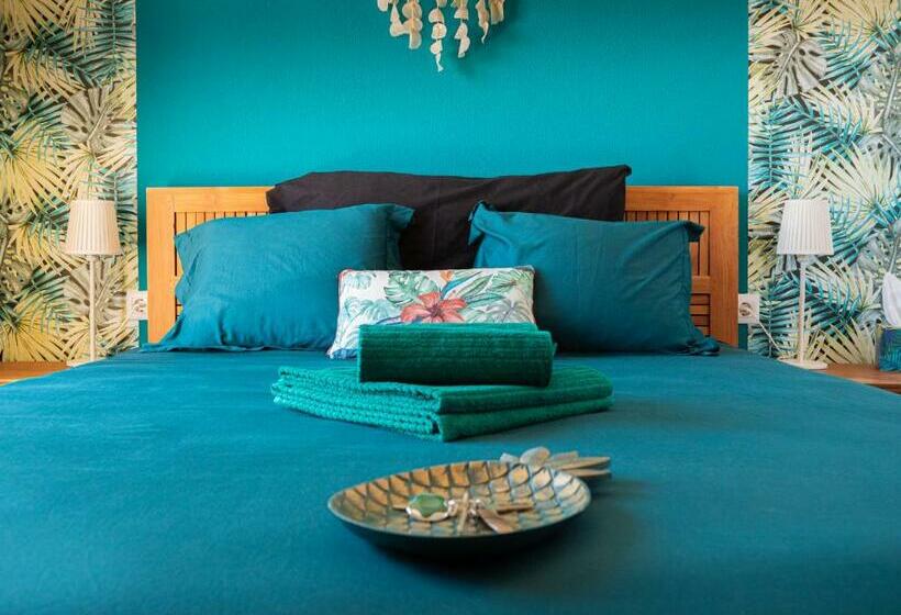 Pensão Akiteness House Tarifa