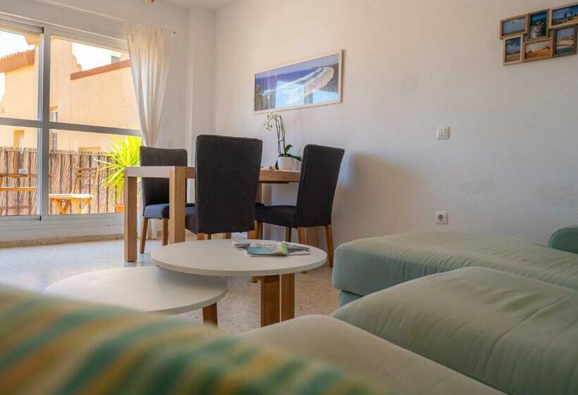 Pensão Akiteness House Tarifa