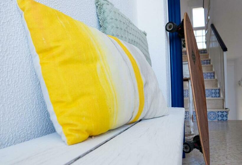 Pensão Akiteness House Tarifa