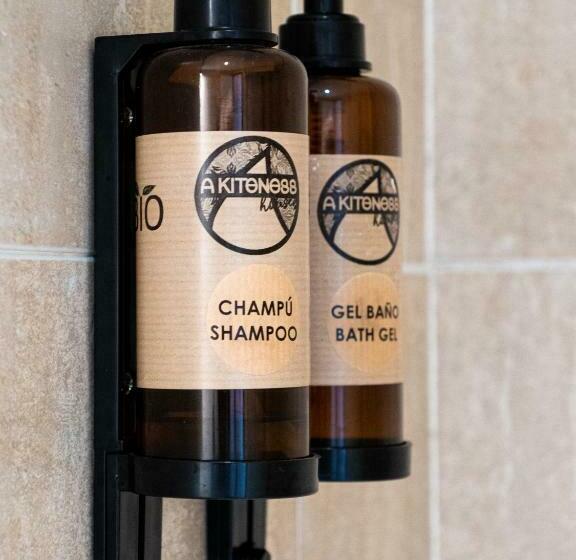 Pensão Akiteness House Tarifa