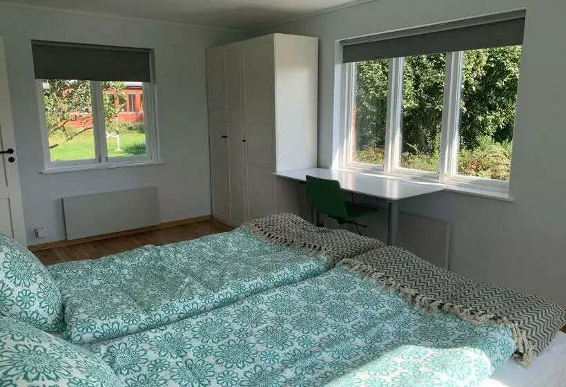 Majatalo Field View B&b