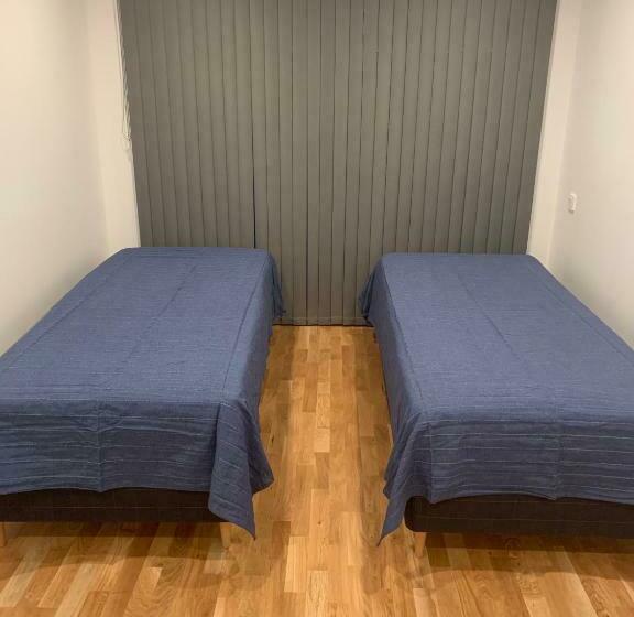 פנסיון Field View B&b