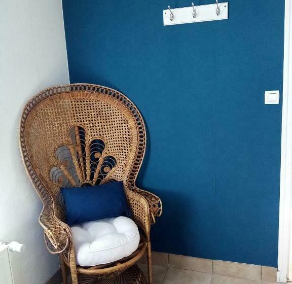 Pansiyon Maison Aux Volets Bleus