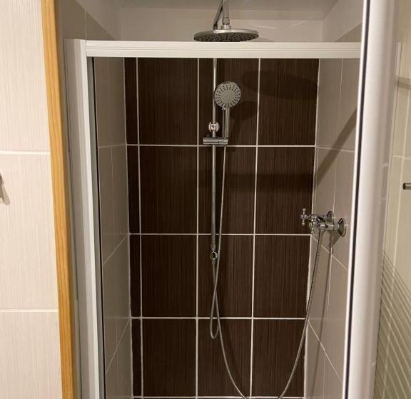 Pansiyon Maison Aux Volets Bleus