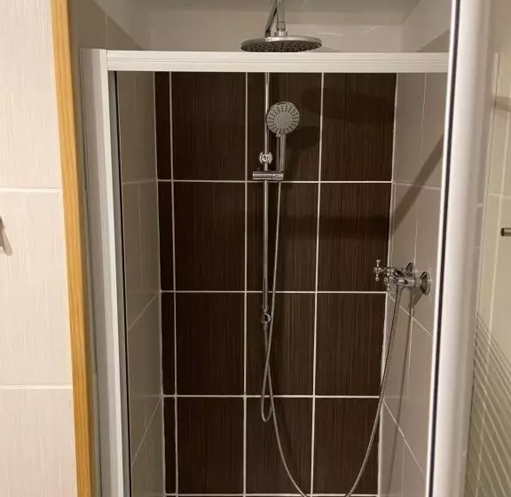 Majatalo Maison Aux Volets Bleus