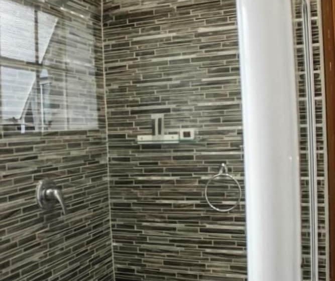 Пансион Semeni Asante Guesthouse