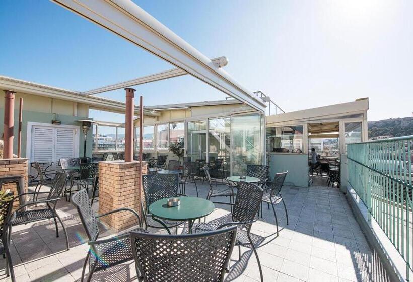 ユースホステル Safestay Athens Monastiraki