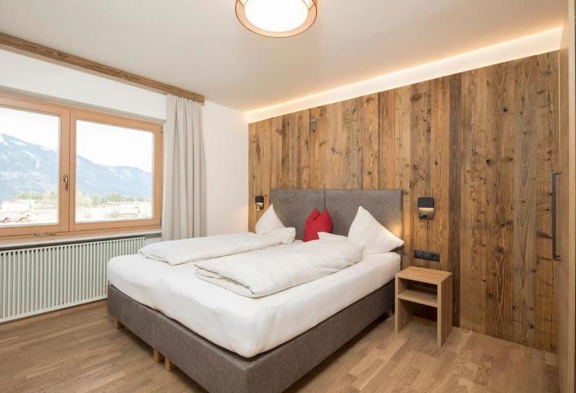 Angerer Alpine Suiten Und Familienappartements Tirol