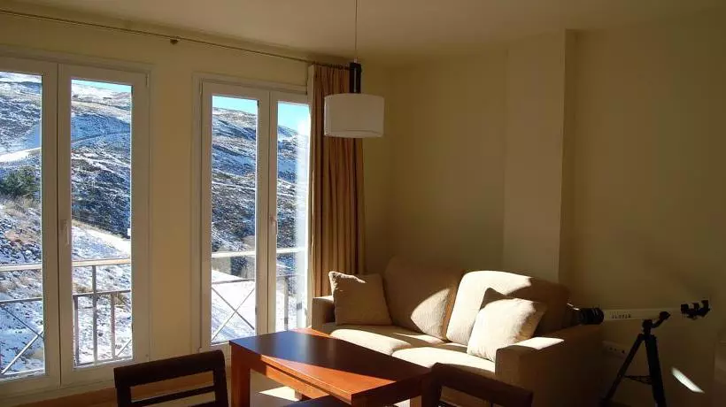 Apartamentos Nievemar Zona Media-Alta