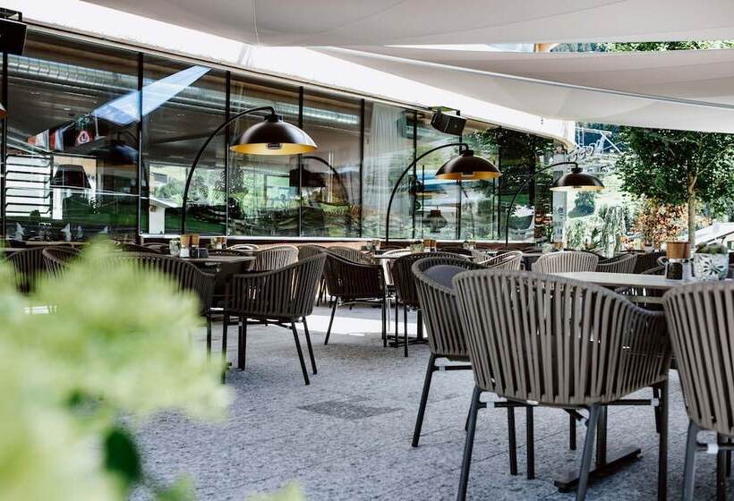 ホテル Arlmont 4 Stern Superior