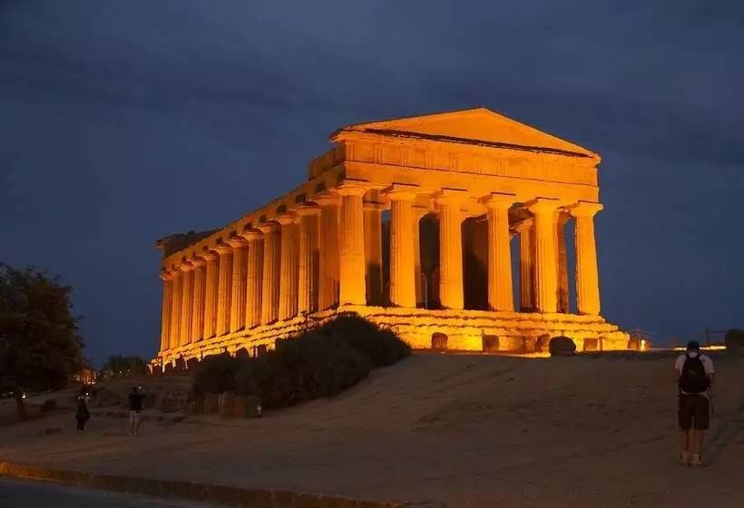 هتل La Dolce Vita Luxury House