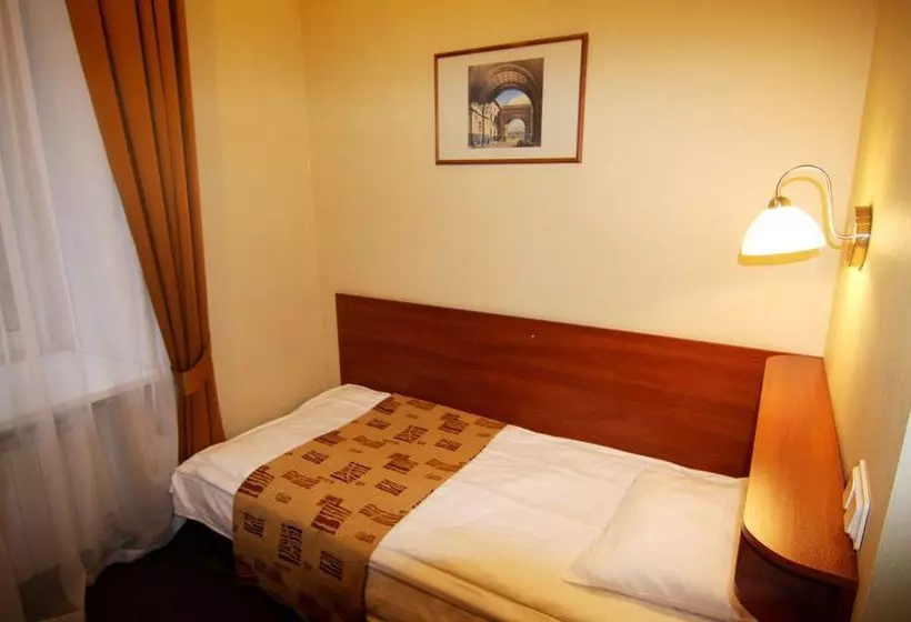 ホテル By The Hermitage