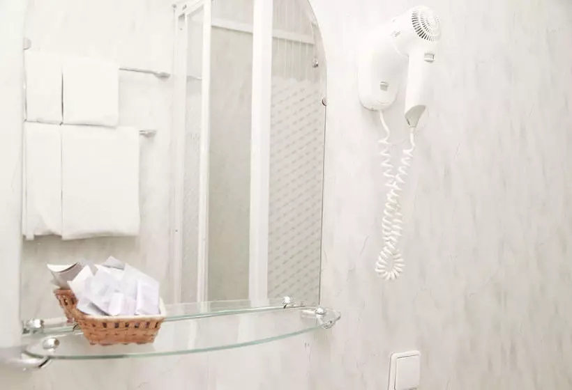 ホテル By The Hermitage