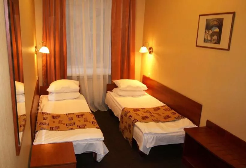 ホテル By The Hermitage