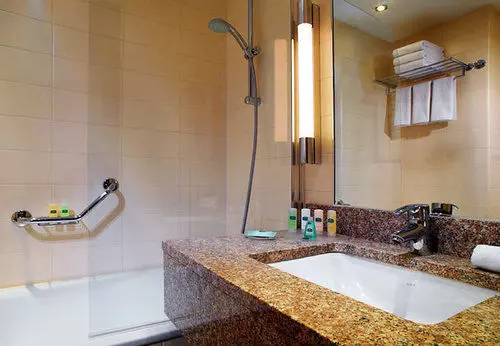 בית מלון כפרי Courtyard By Marriott Kazan Kremlin