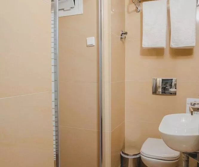 هتل Elektra Comfort