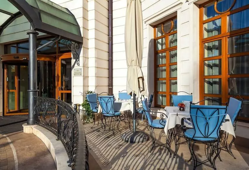 Epoque Hotel   Relais & Chateaux