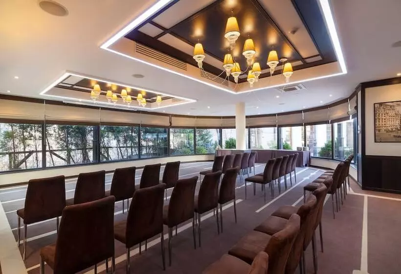 Epoque Hotel   Relais & Chateaux