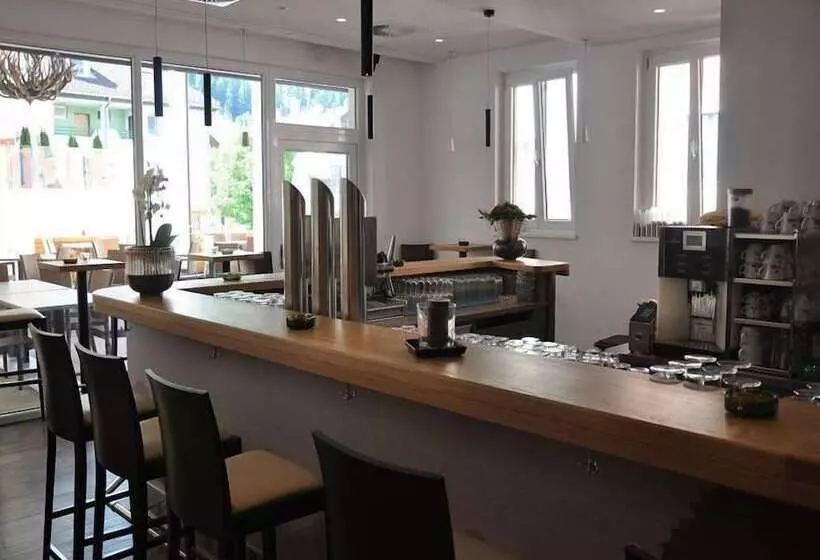 ホテル Goldener Adler Wattens