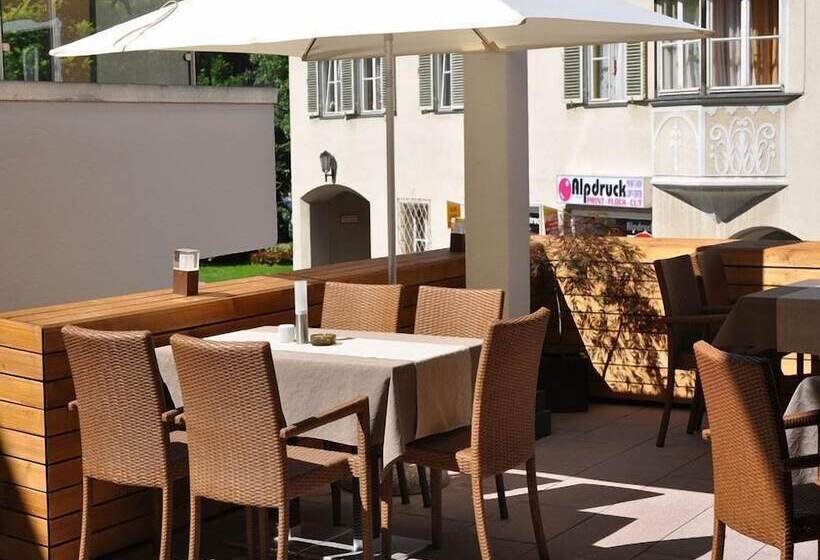 酒店 Goldener Adler Wattens