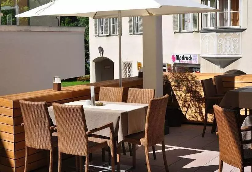 ホテル Goldener Adler Wattens