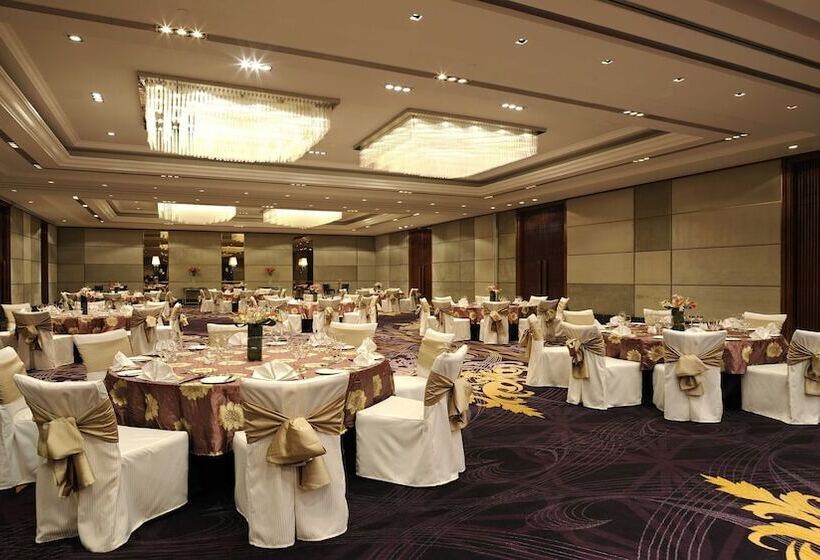 ホテル Holiday Inn New Delhi Mayur Vihar Noida, An Ihg