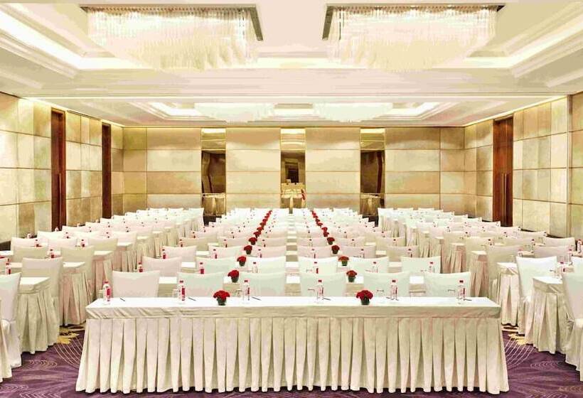 ホテル Holiday Inn New Delhi Mayur Vihar Noida, An Ihg