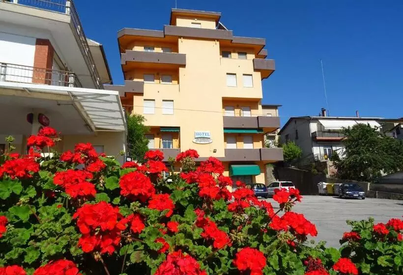 Otel La Ruota Dei Pavoni