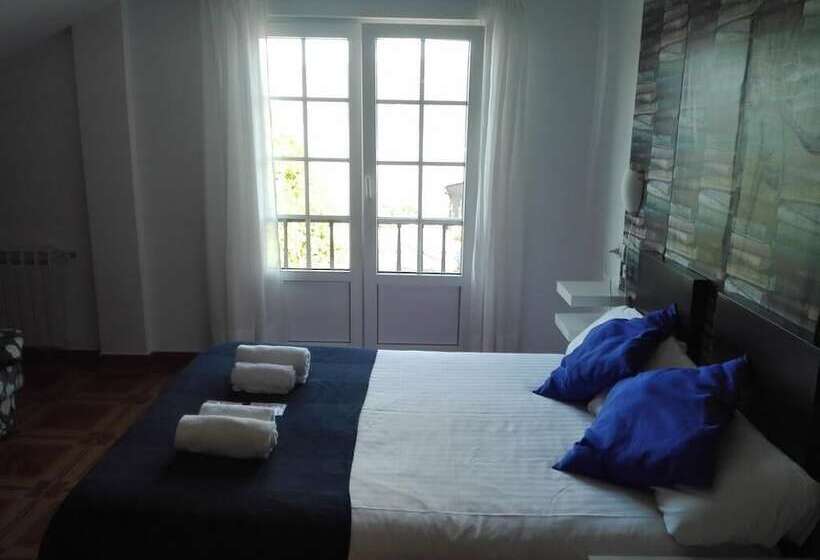 هتل Playa De Quenxe