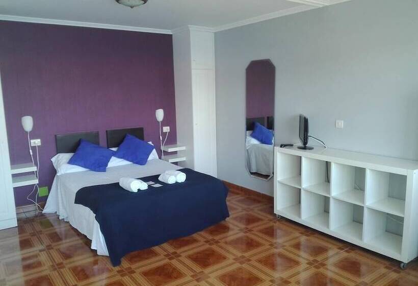 هتل Playa De Quenxe