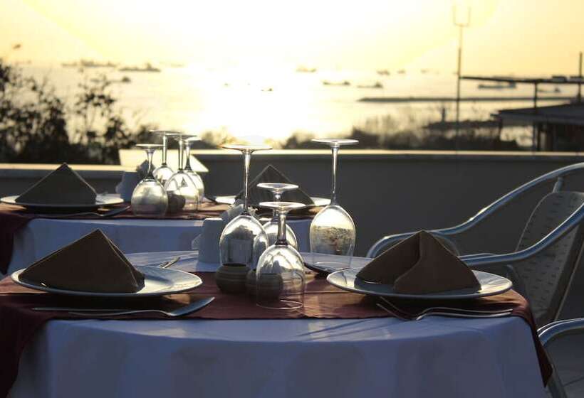 ホテル Sultanahmet Cesme