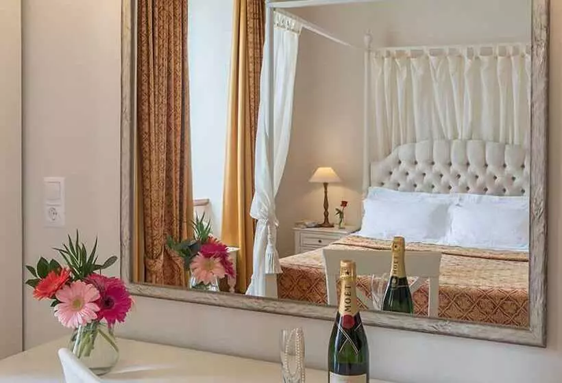 هتل Syrou Melathron