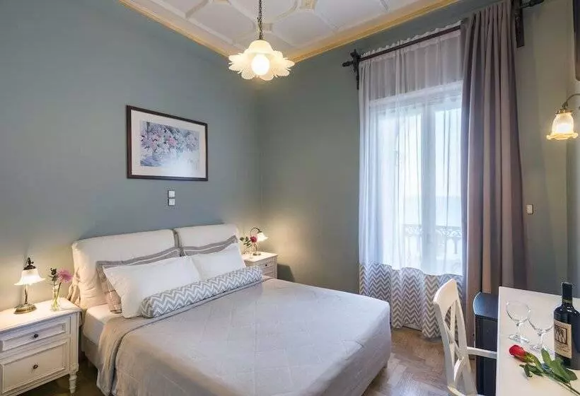 هتل Syrou Melathron