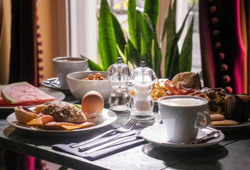 Lisbon Art Stay Hotel & Apartments