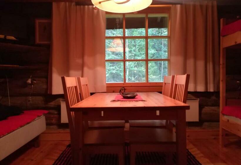 호스텔 Tunturipöllö Guesthouse