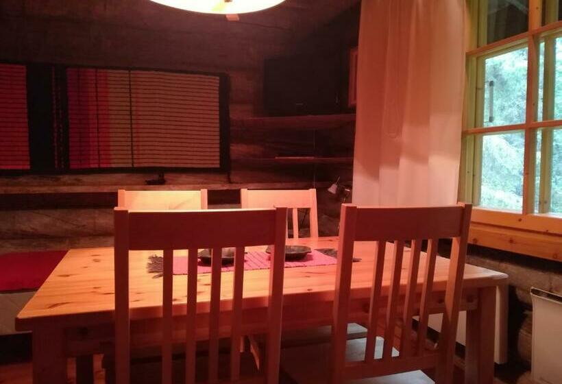 호스텔 Tunturipöllö Guesthouse