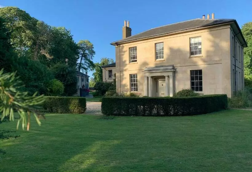 ベッドアンドブレックファースト The Old Vicarage, Evenley. Brackley