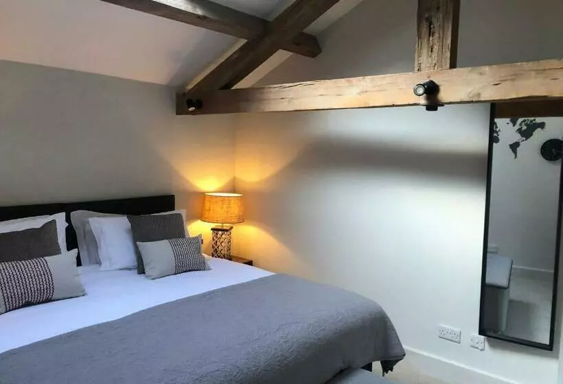 ベッドアンドブレックファースト The Old Vicarage, Evenley. Brackley