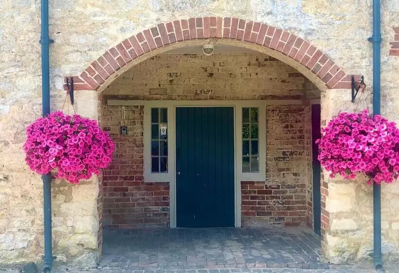 ベッドアンドブレックファースト The Old Vicarage, Evenley. Brackley