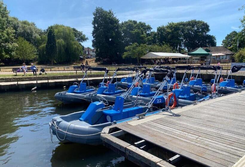 Pensão 5 Min From The Beach En Suite Room In Guest House