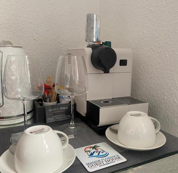 Pensão 5 Min From The Beach En Suite Room In Guest House