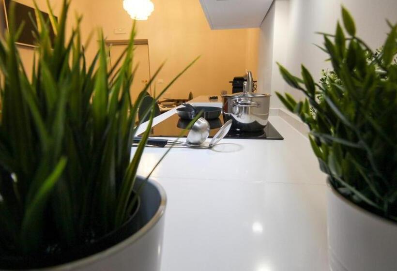 تختخواب و صبحانه Nel Cuore Dell Aquila Bnb