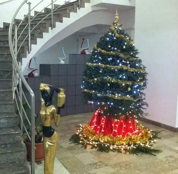 Hotelli Alexandros Busteni