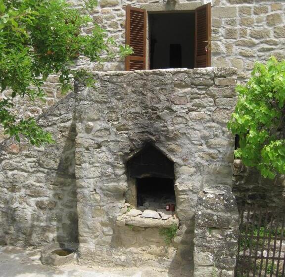 Отель Cerro Di Sopra Boerderij In Toscane Met Privé Zwembad