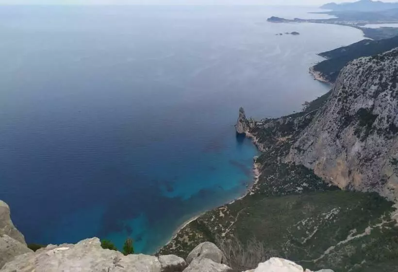 Majatalo Bedandclimbing